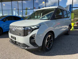 FORD Tourneo Courier Elektro 54kWh Titanium