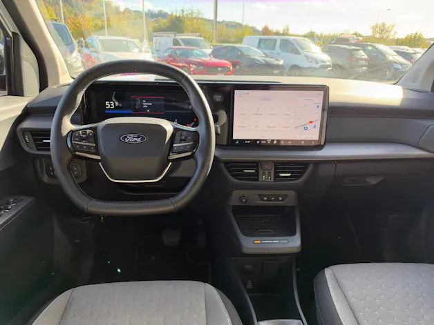 FORD Tourneo Courier Elektro 54kWh Titanium