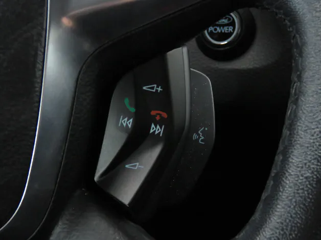 FORD Focus 1.6 SCTi Titanium