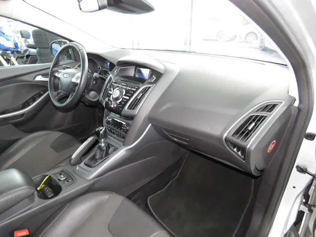 FORD Focus 1.6 SCTi Titanium