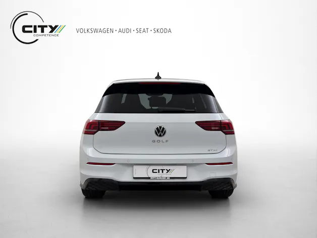 VW Golf 8 1.5 eTSI R-Line DSG