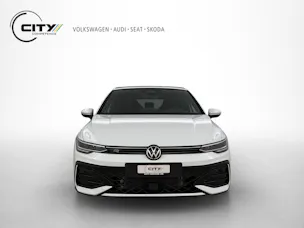 VW Golf 8 1.5 eTSI R-Line DSG