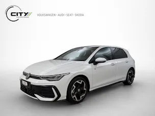 VW Golf 8 1.5 eTSI R-Line DSG