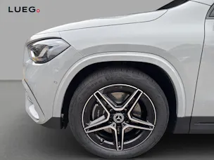 MERCEDES-BENZ GLA 250 4Matic 8G-DCT Swiss Star