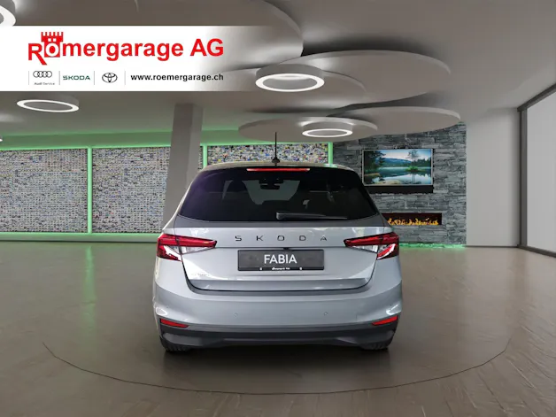 SKODA Fabia 1.0 TSI Dynamic DSG