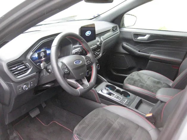 FORD Kuga 2.5 FHEV ST-Line X 4WD