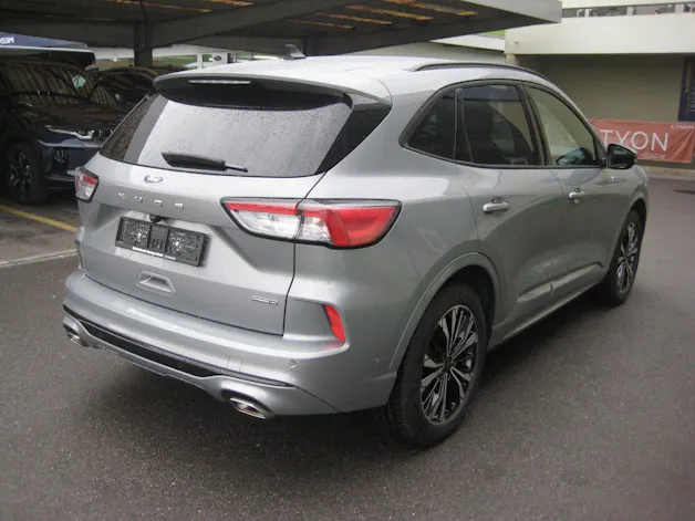 FORD Kuga 2.5 FHEV ST-Line X 4WD