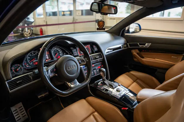 AUDI RS6 Avant 5.0 TFSI V10 quattro tiptronic