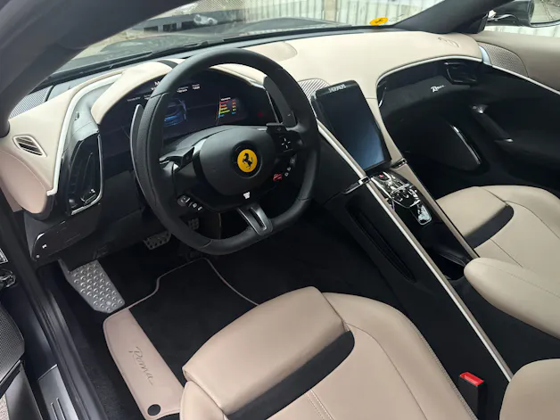 FERRARI Roma 3.9 V8 T