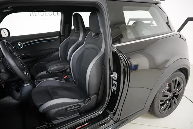 MINI Cooper John Cooper Works Steptronic