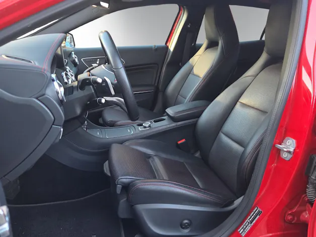MERCEDES-BENZ GLA 220 AMG Line 4Matic 7G-DCT