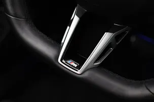 BMW 540d xDrive Touring M Sport PRO * BROOKLYN GRAU * ICONIC GLOW * BELÜFTETE SITZE * AHK *