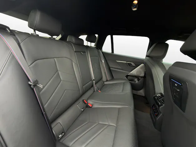 BMW 540d xDrive Touring M Sport PRO * BROOKLYN GRAU * ICONIC GLOW * BELÜFTETE SITZE * AHK *