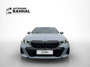 BMW 540d xDrive Touring M Sport PRO * BROOKLYN GRAU * ICONIC GLOW * BELÜFTETE SITZE * AHK *