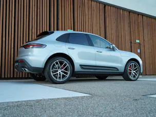 PORSCHE MACAN S PDK l 380 PS