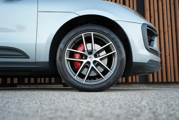 PORSCHE MACAN S PDK l 380 PS