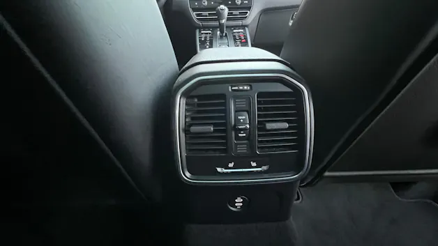 PORSCHE MACAN S PDK l 380 PS