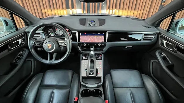 PORSCHE MACAN S PDK l 380 PS