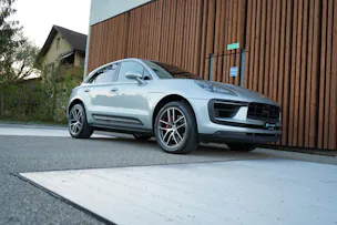 PORSCHE MACAN S PDK l 380 PS