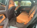BENTLEY Bentayga Azure aus 1. Hand in dunkelgrün metallic.