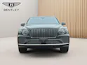 BENTLEY Bentayga Azure aus 1. Hand in dunkelgrün metallic.