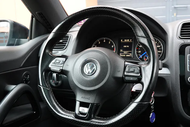 VW Scirocco 2.0 TSI R DSG "* CH Auto * Tempomat * Capteurs * Toit Ouvrant * Jantes 19 * Phares Xenon *"