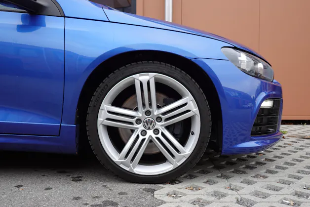 VW Scirocco 2.0 TSI R DSG "* CH Auto * Tempomat * Capteurs * Toit Ouvrant * Jantes 19 * Phares Xenon *"