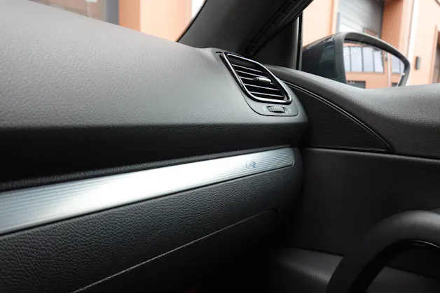 VW Scirocco 2.0 TSI R DSG "* CH Auto * Tempomat * Capteurs * Toit Ouvrant * Jantes 19 * Phares Xenon *"