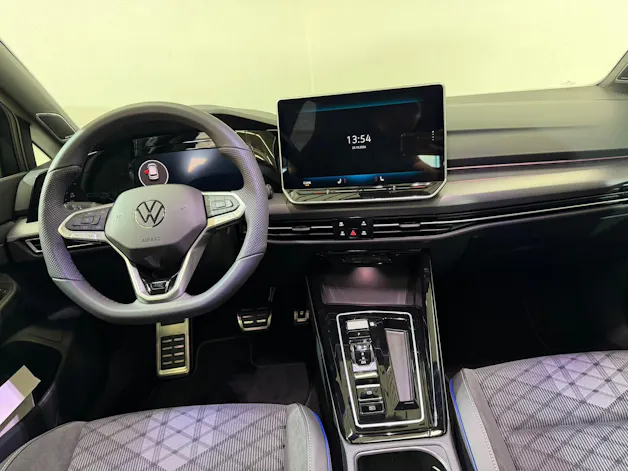 VW Golf 2.0 TSI R-Line DSG 4 Motion
