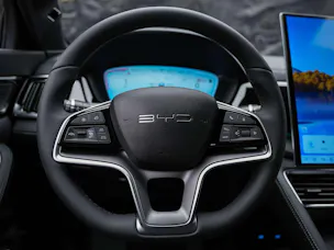 BYD Seal U DM-i Design AWD *Sofort verfügbar*Werksgarantie*Panorama*Sitzbelüftung*360° Kamera*
