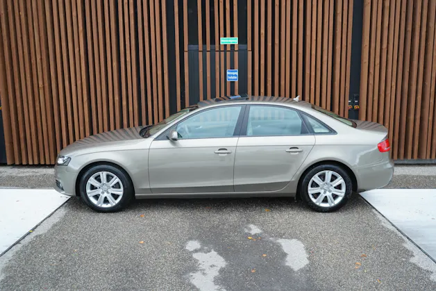 AUDI A4 LIMOUSINE 2.0 TFSI QUATTRO S-TRONIC l 211 PS