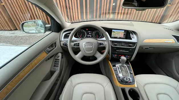 AUDI A4 LIMOUSINE 2.0 TFSI QUATTRO S-TRONIC l 211 PS