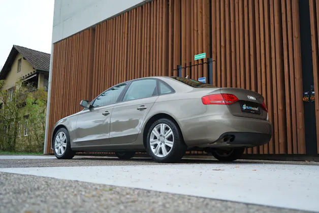 AUDI A4 LIMOUSINE 2.0 TFSI QUATTRO S-TRONIC l 211 PS