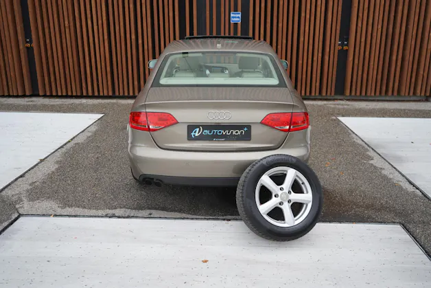 AUDI A4 LIMOUSINE 2.0 TFSI QUATTRO S-TRONIC l 211 PS