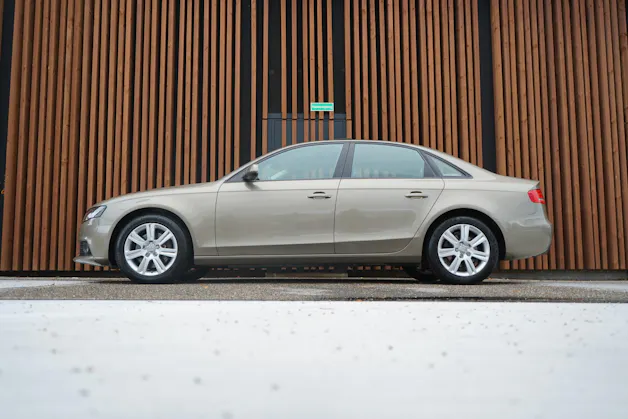 AUDI A4 LIMOUSINE 2.0 TFSI QUATTRO S-TRONIC l 211 PS