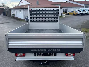 MAXUS Deliver 9 2.0D L3 Kipper mit Werkzeugbox + AHK