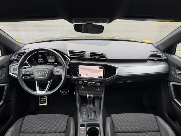 AUDI Q3 SB 40 TFSI S line qu