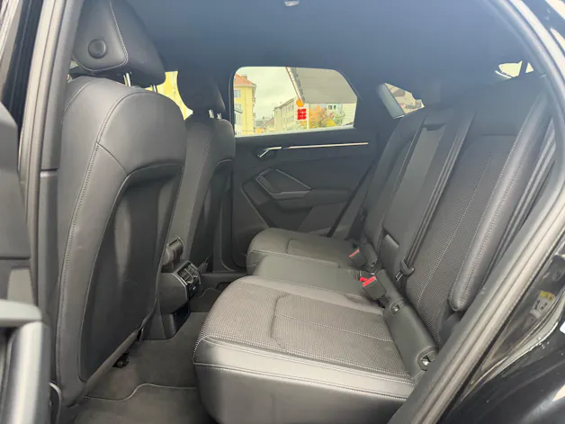 AUDI Q3 SB 40 TFSI S line qu
