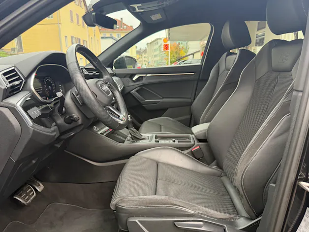 AUDI Q3 SB 40 TFSI S line qu