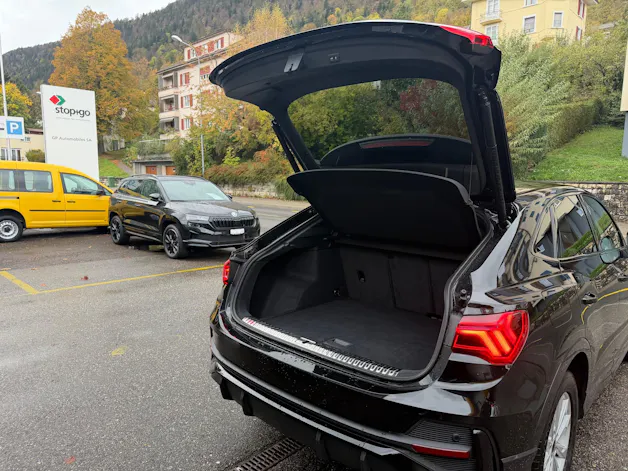 AUDI Q3 SB 40 TFSI S line qu