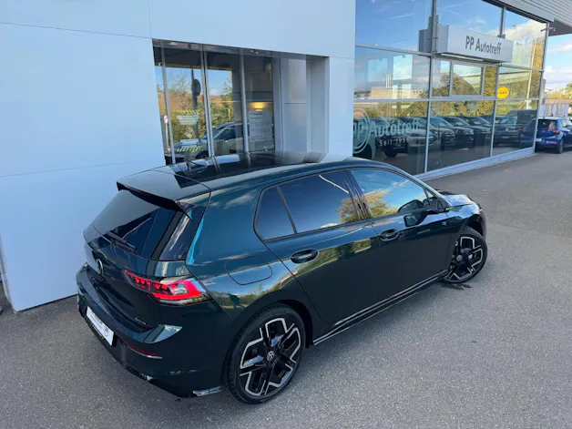 VW Golf 2.0 TSI R-Line DSG 4 Motion