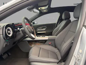 MERCEDES-BENZ CLA Shooting Brake 350 4Matic 85 kWh EQ