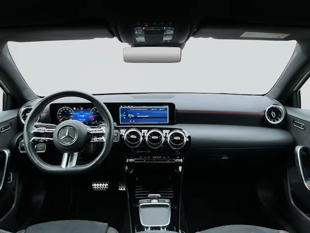 MERCEDES-BENZ A 180 Limousine AMG Line Night Paket
