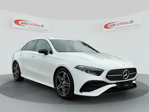 MERCEDES-BENZ A 180 Limousine AMG Line Night Paket