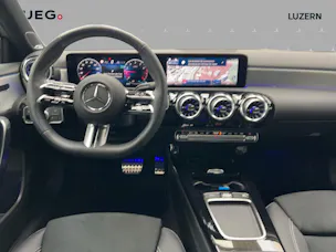 MERCEDES-BENZ A 220 4Matic 8G-DCT