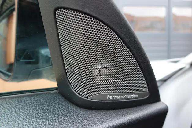 BMW M2 Competition "CH Auto * Intérieur Carbon * Sièges Electriques Mémoire * Volant Alcantara * Harman Kardon * Remus *"