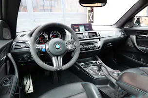 BMW M2 Competition "CH Auto * Intérieur Carbon * Sièges Electriques Mémoire * Volant Alcantara * Harman Kardon * Remus *"