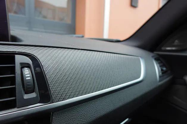 BMW M2 Competition "CH Auto * Intérieur Carbon * Sièges Electriques Mémoire * Volant Alcantara * Harman Kardon * Remus *"