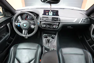 BMW M2 Competition "CH Auto * Intérieur Carbon * Sièges Electriques Mémoire * Volant Alcantara * Harman Kardon * Remus *"