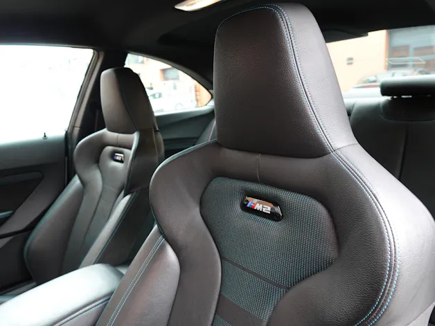 BMW M2 Competition "CH Auto * Intérieur Carbon * Sièges Electriques Mémoire * Volant Alcantara * Harman Kardon * Remus *"